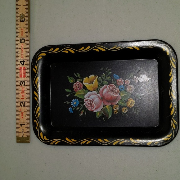 Floral Pattern Metal Tip Trinket Tray Set of 4 - Picture 11 of 13